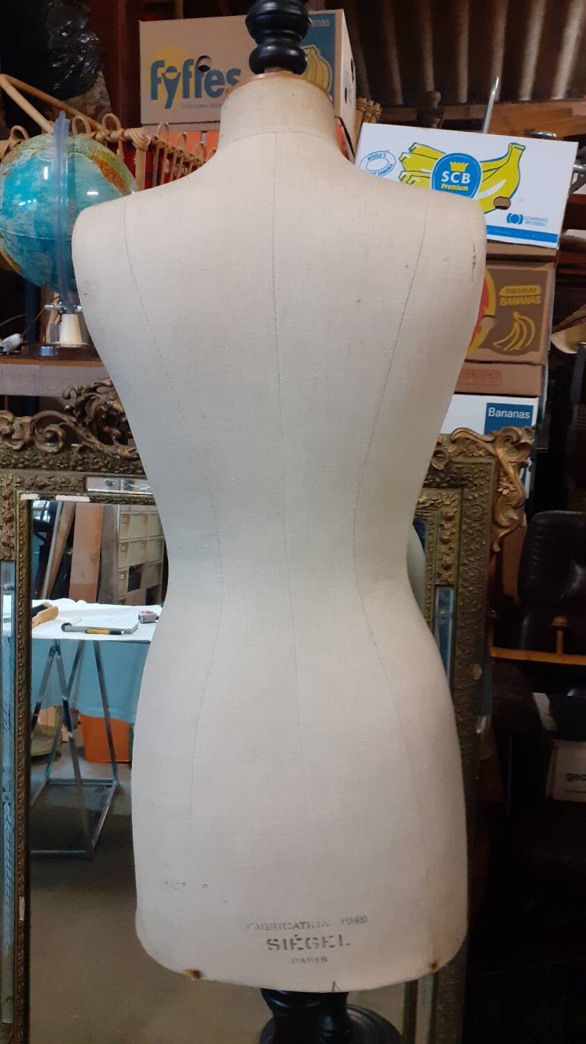 Sewing manequin