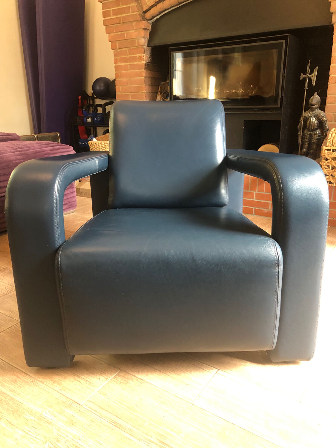 Marinelli blue armchair