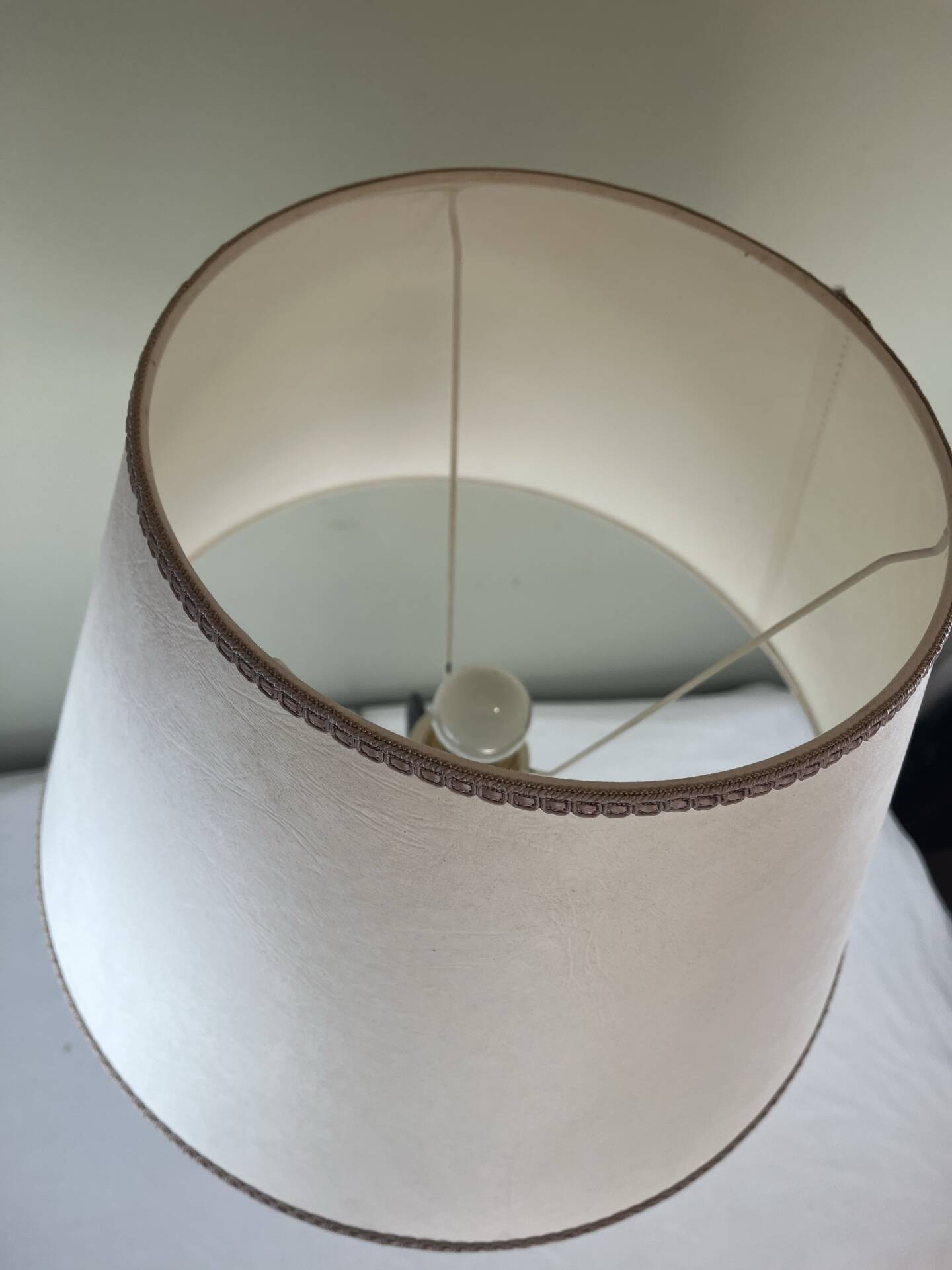 Large ambient lamp