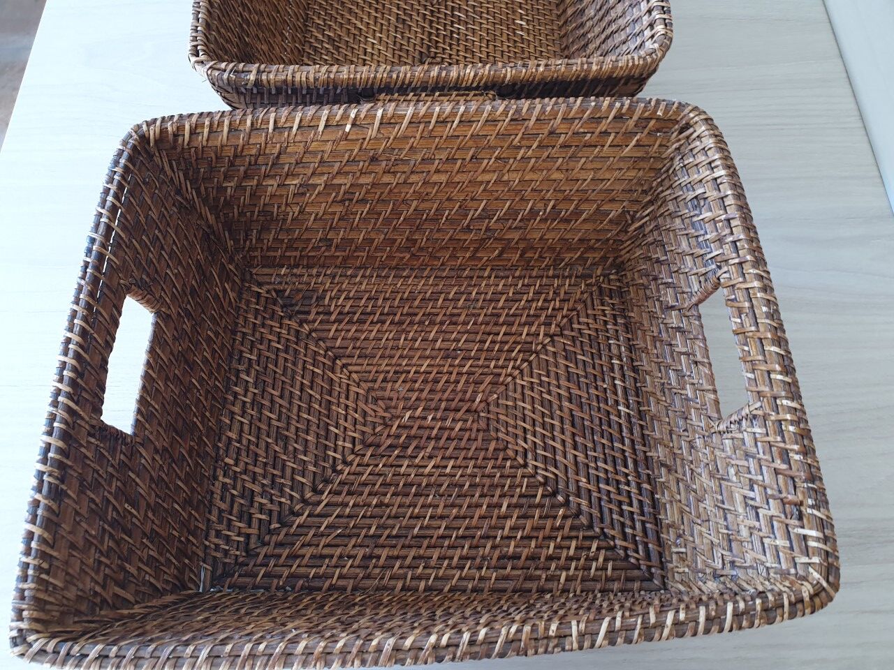 Wicker pans