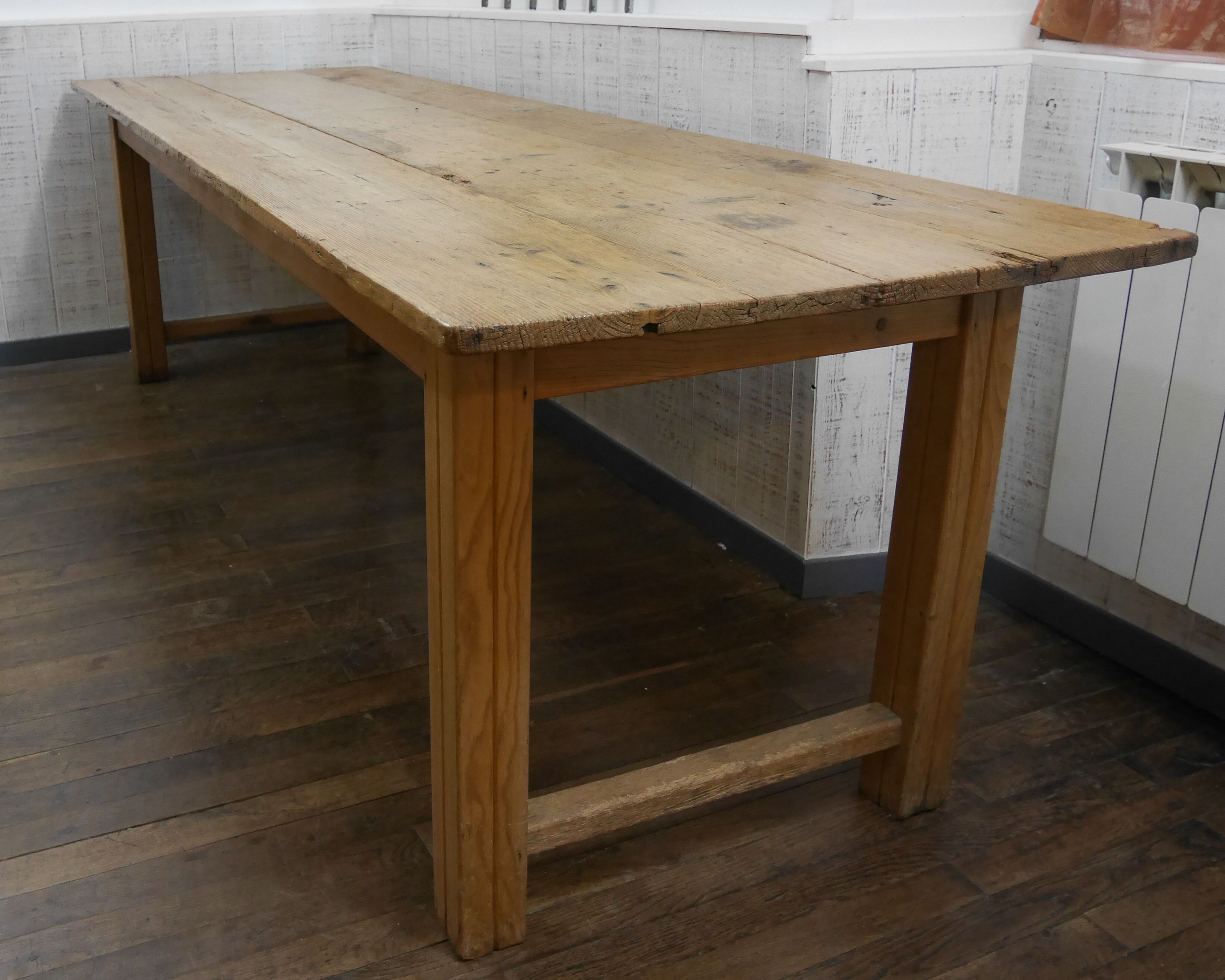 Table ferme en sapin