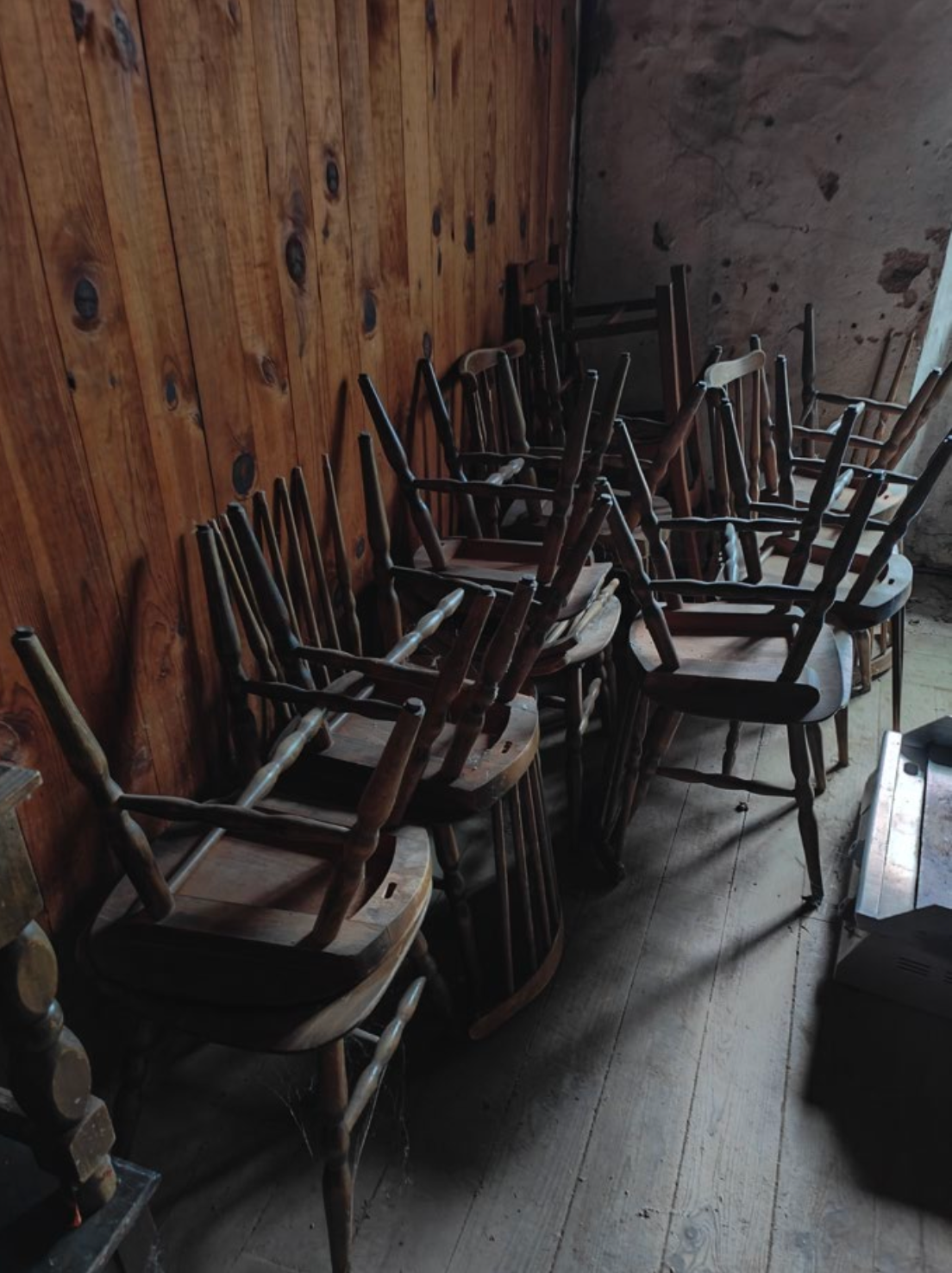 Lot de 46 chaises Baumann (modèle N153)
