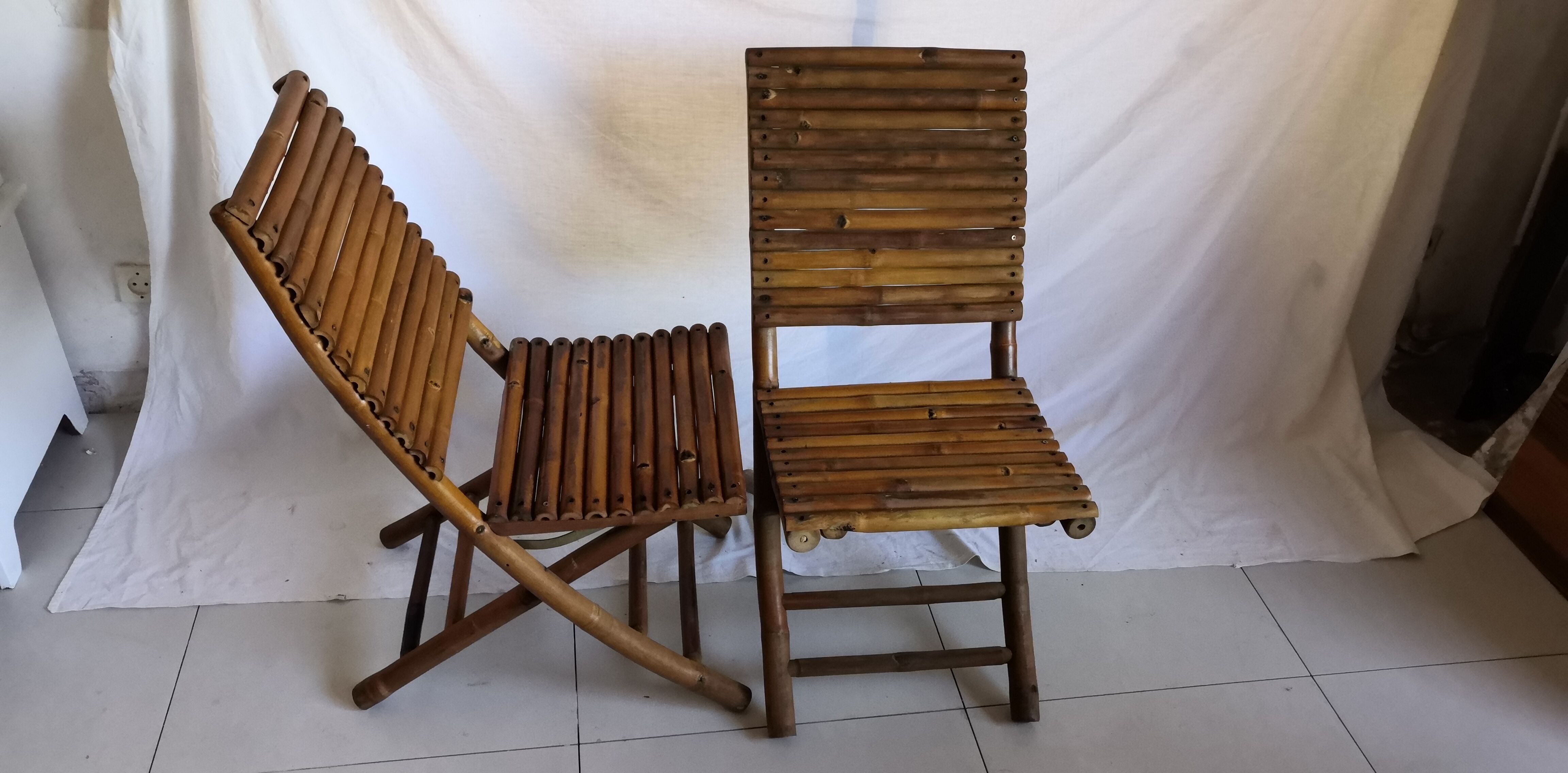 Duo of folding chairs in vintage bamboo 70s