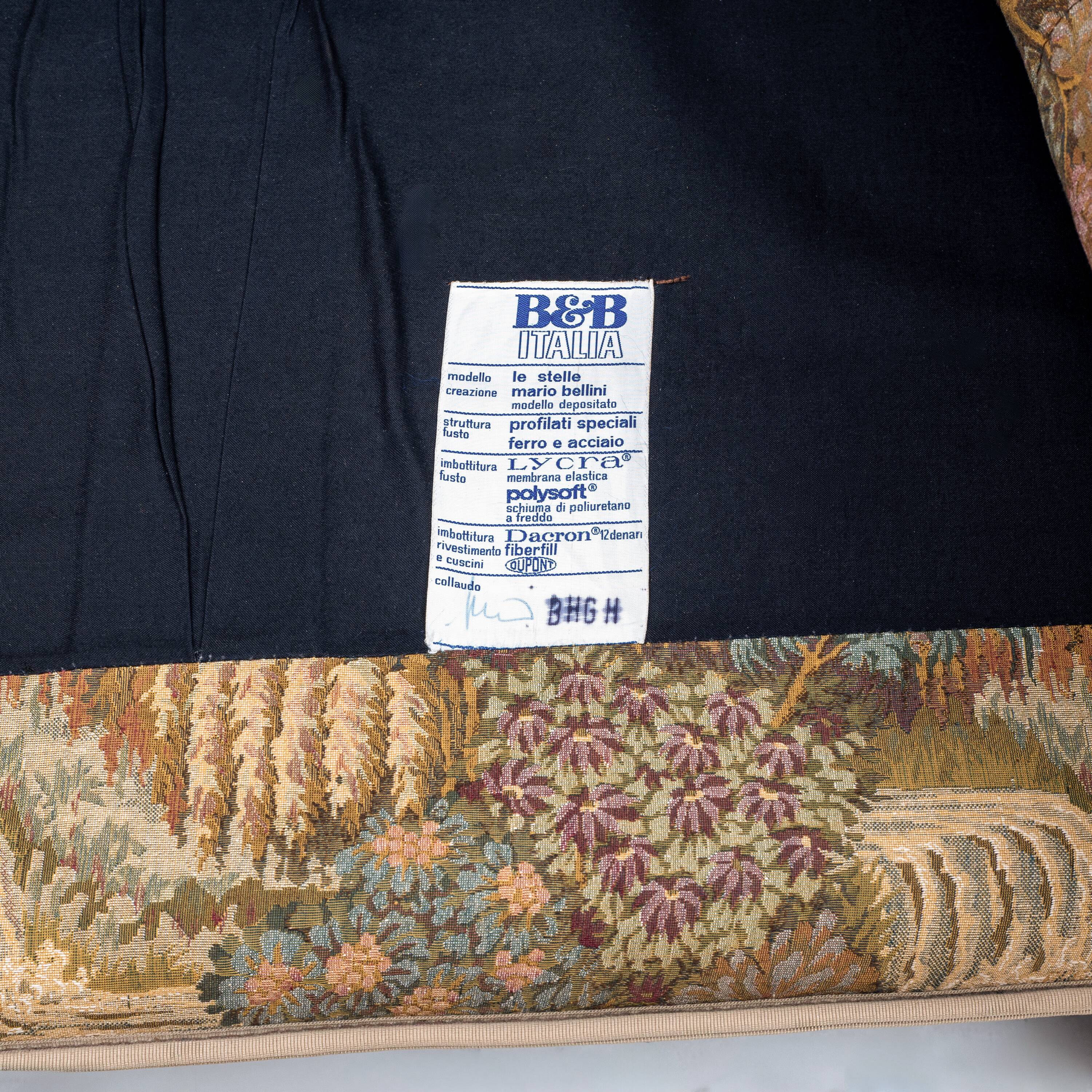 Pair of jacquard fabric armchairs, Mario Bellini, "Le stelle" B&B Italia,70