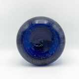 Vase en verre Scavo Murano Seguso bleu cobalt, soufflé à la main, années 1980, finition brutaliste.