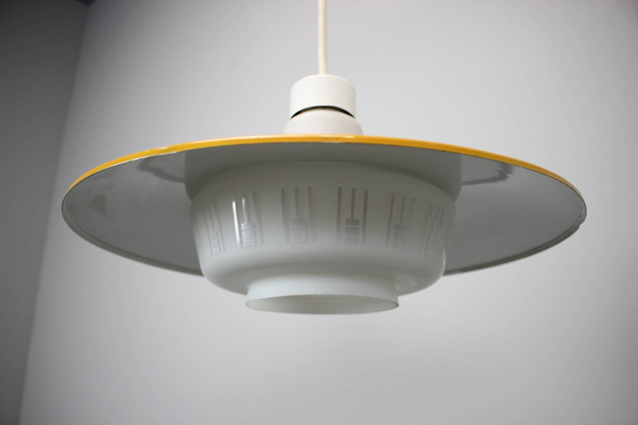 Suspension Mid-Century par Napako, années 1960, Tchécoslovaquie