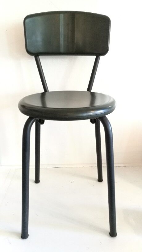 Bureau formica et sa chaise bakelite