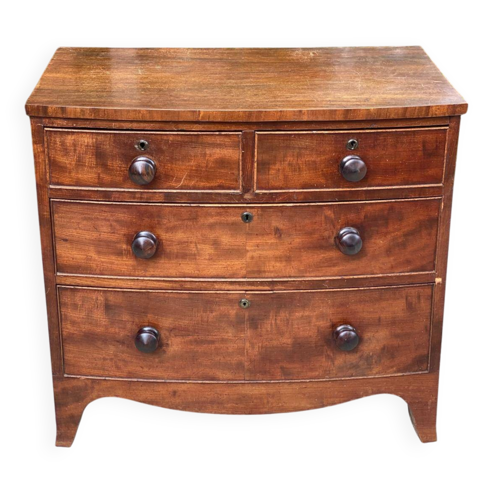 19th century English wooden chest of drawers with 4 drawers
