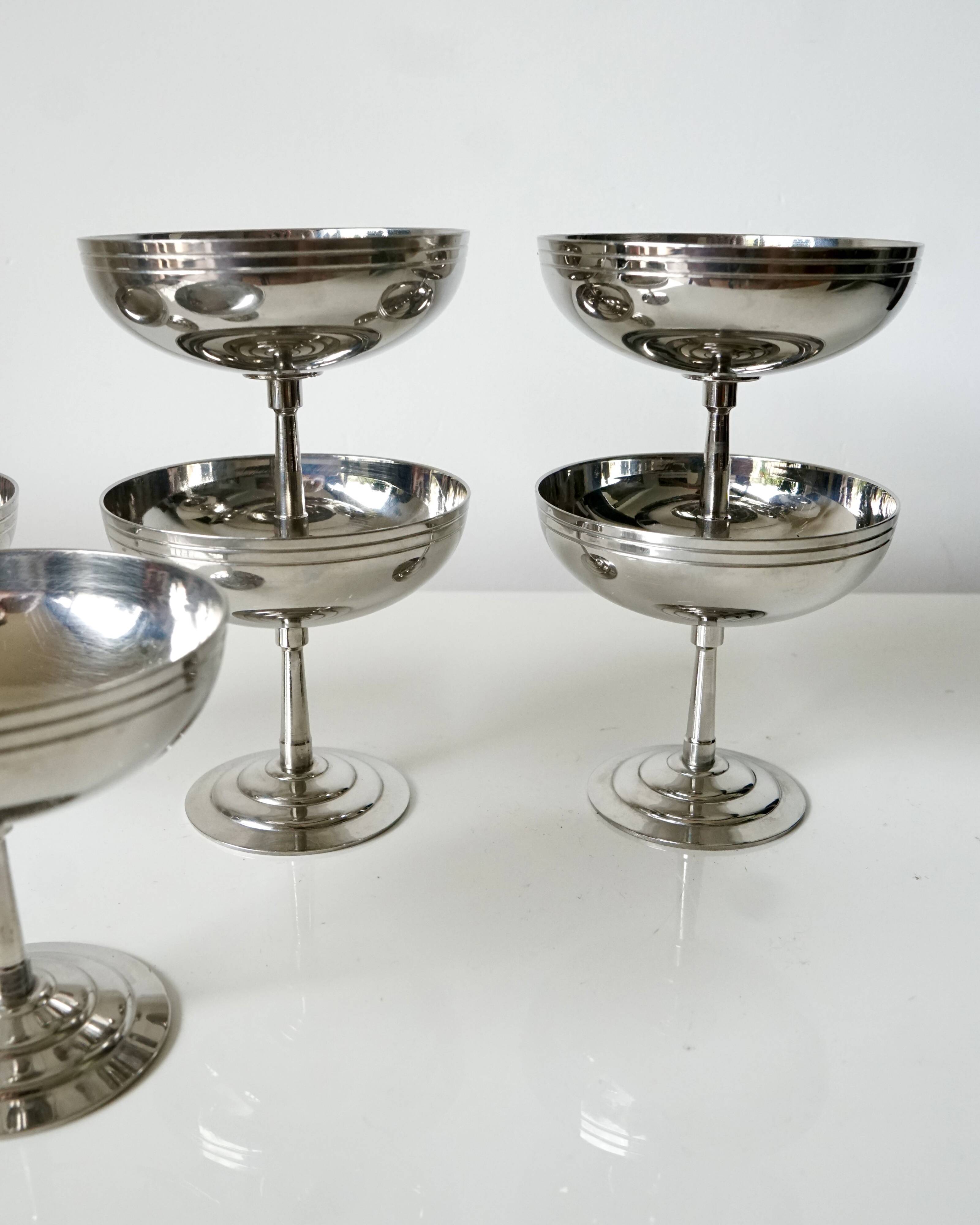 Set of 6 stainless steel ice cream and sorbet bowls on a stand - Remy Letang