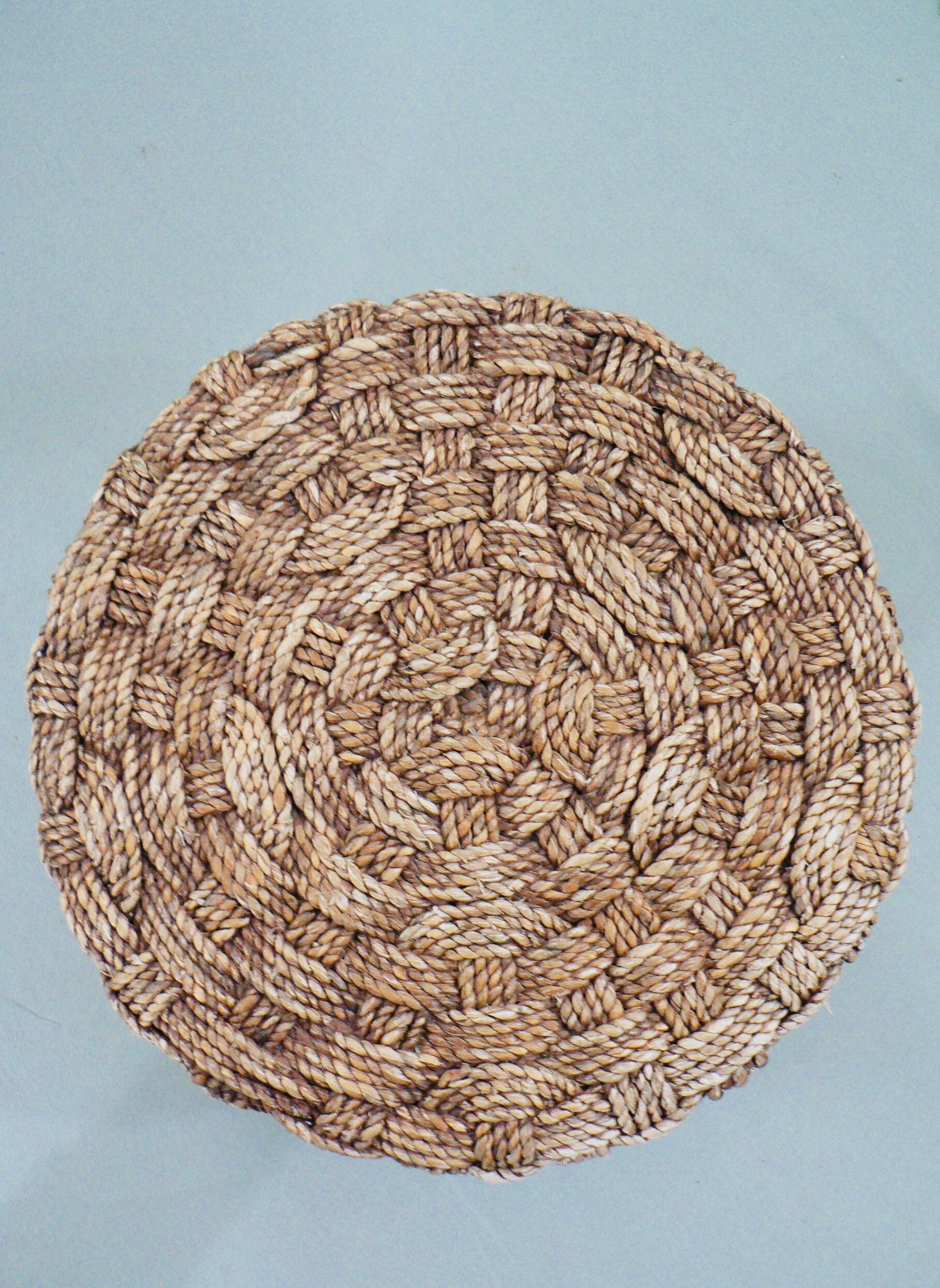 Set of 4 wooden and rope stools