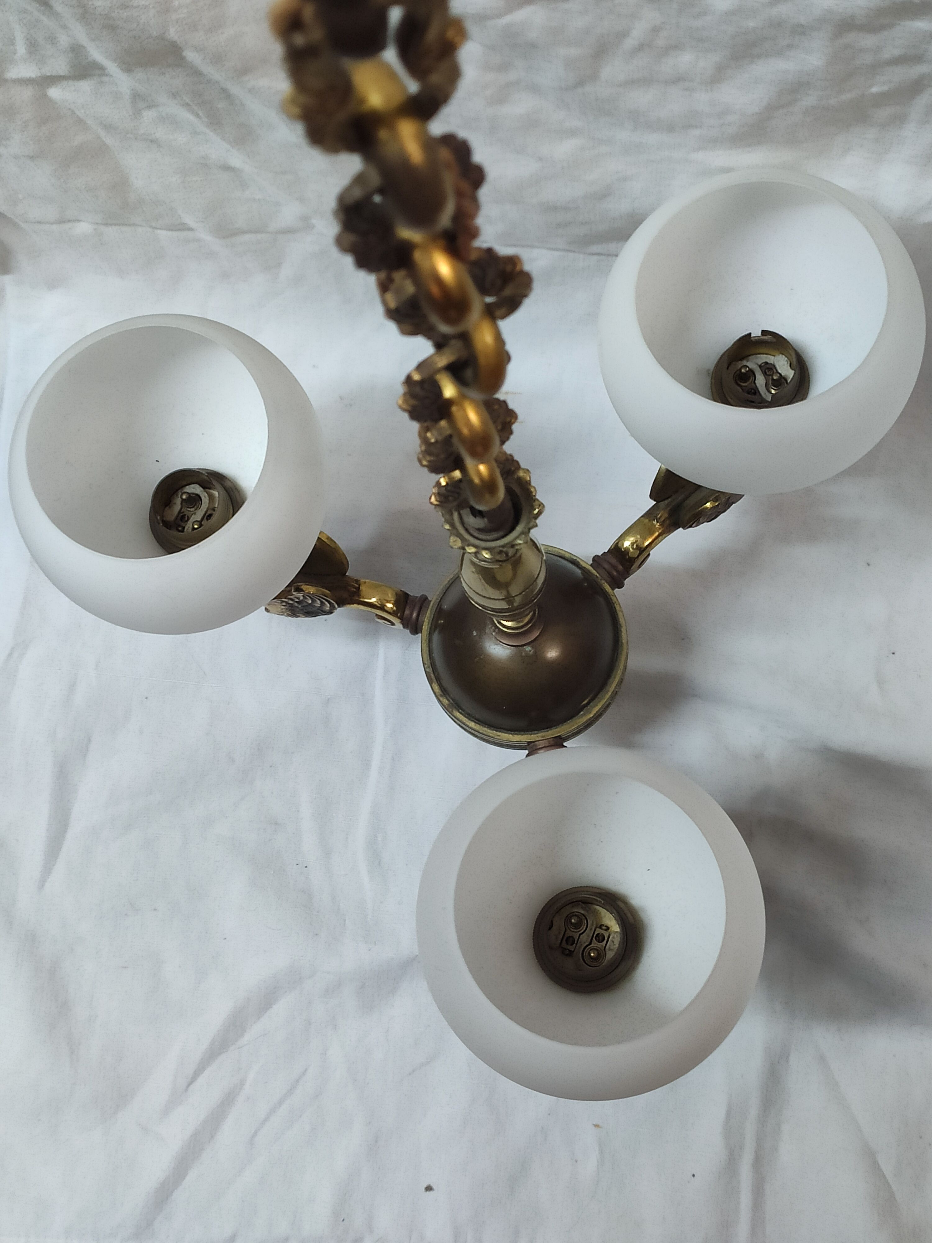 Gilded bronze chandelier & opaline Swan, empire style.