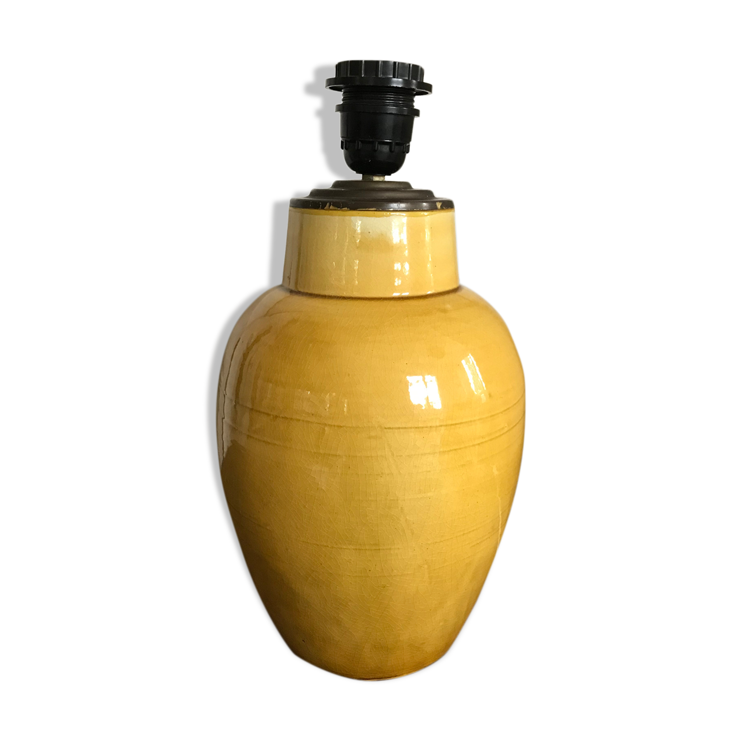 Vintage cracked ceramic lamp