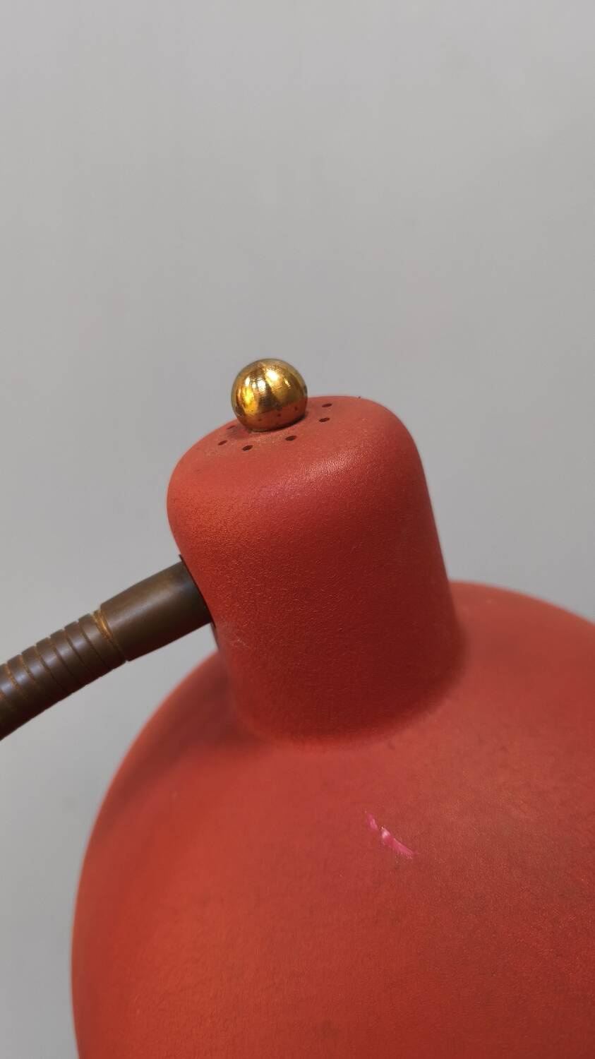 Vintage desk lamp with a swan neck from the 1950s.