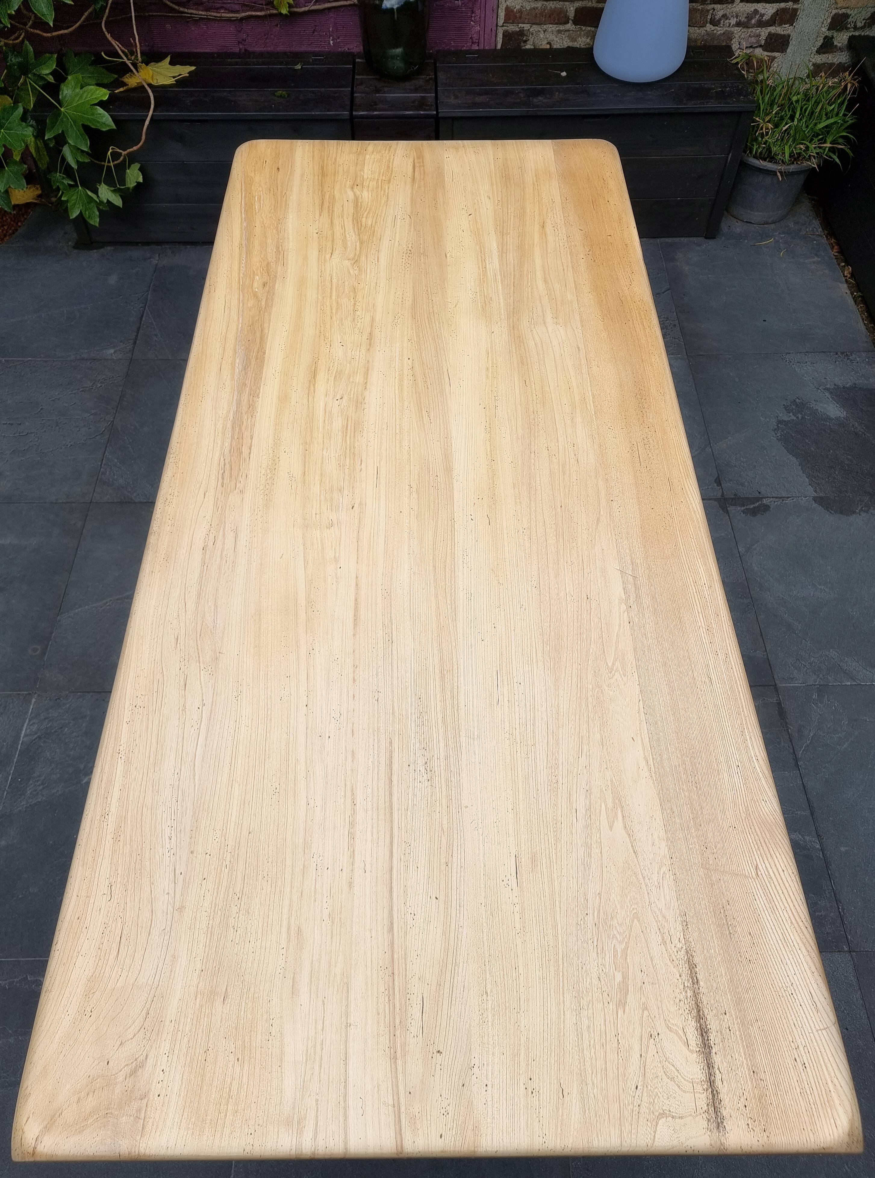 Dining table solid oak feet mikado