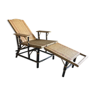 Antique chaise longue