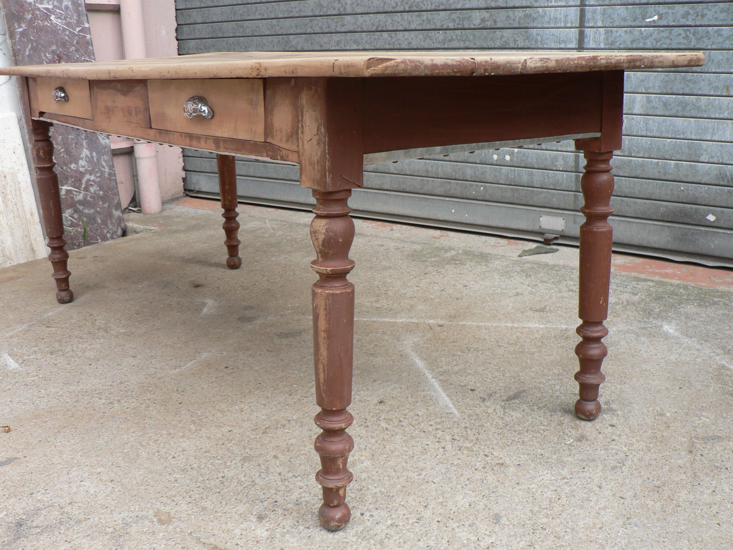 Table de ferme en noyer