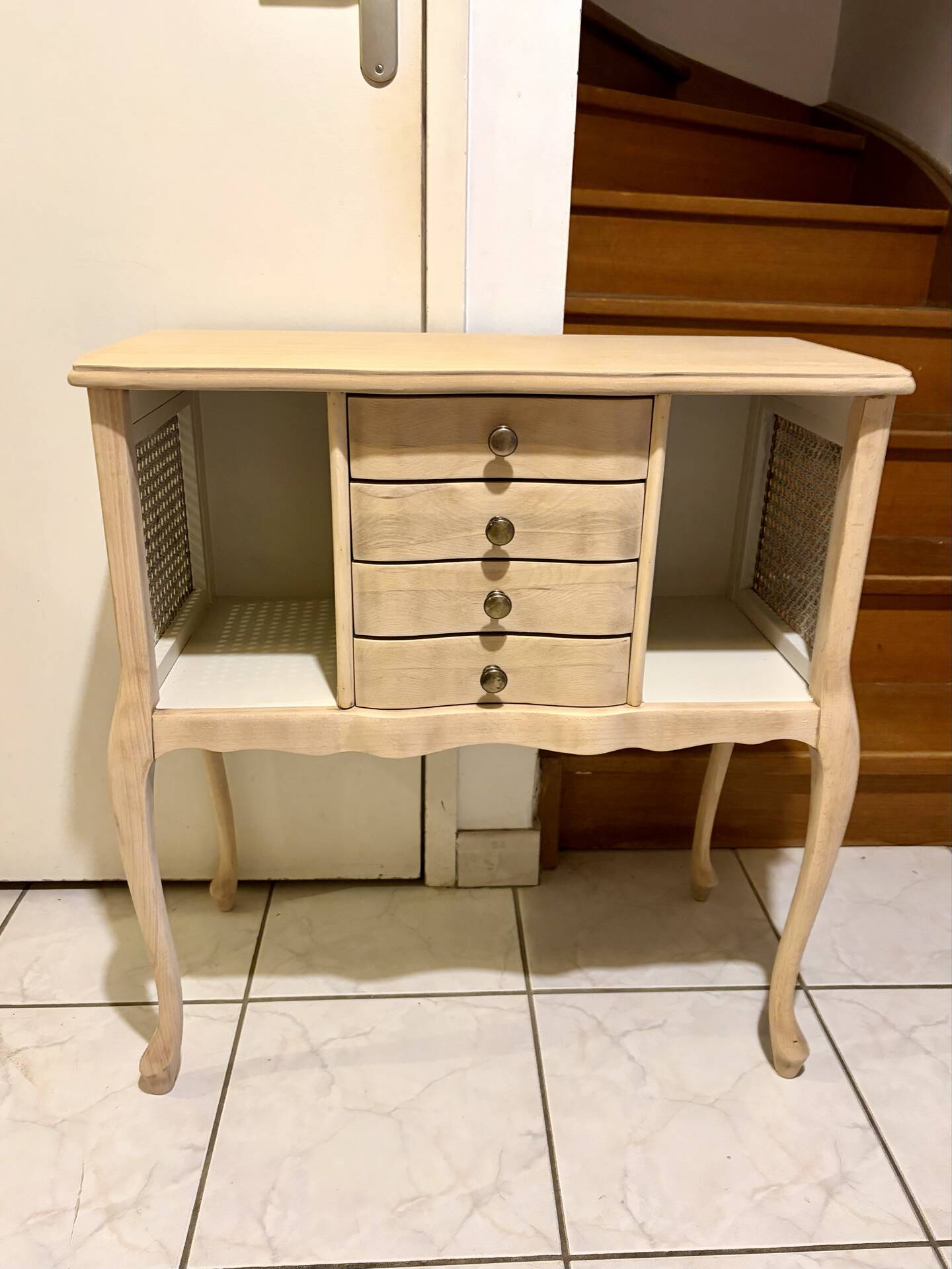 Small chest of drawers