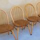 Série de 4 chaises « Windsor » par L. Ercolani pour les éditions Ercol