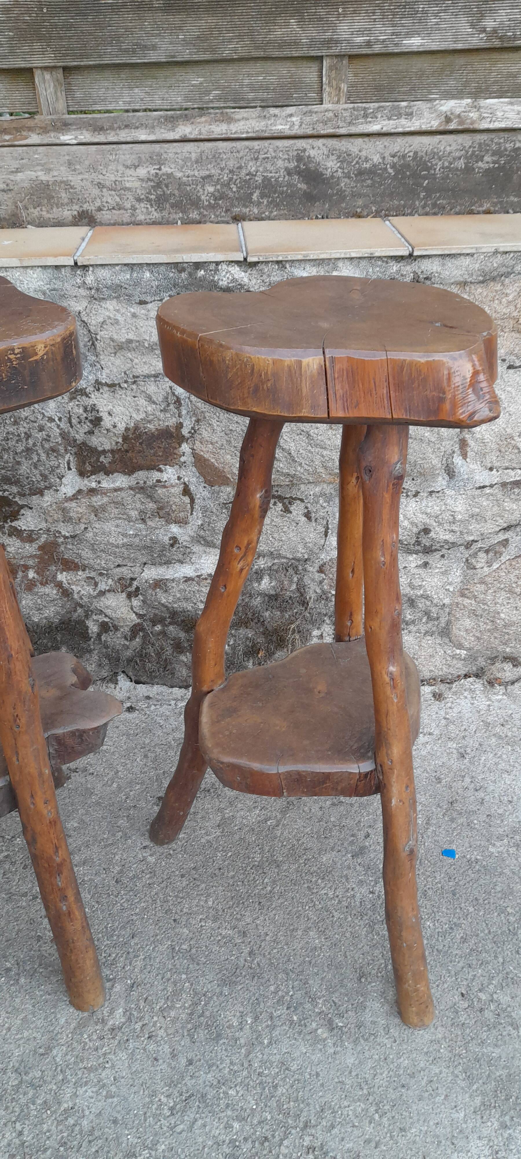 3 tabourets brutaliste en bois H 80 cm