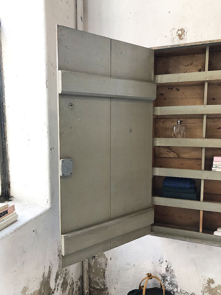 Wall craft furniture