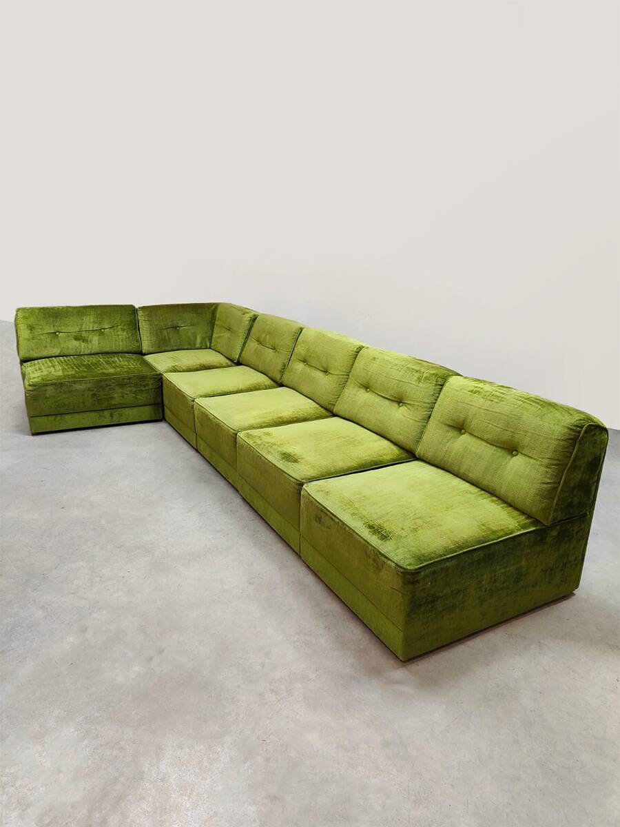 Midcentury modular sofa vintage 'Green velvet spirit'