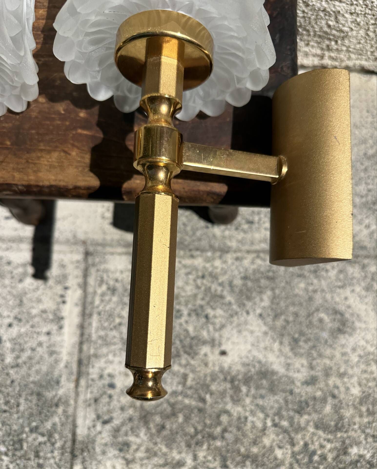 Old pair of wall sconces by Maison Lunel in brass and glass.
