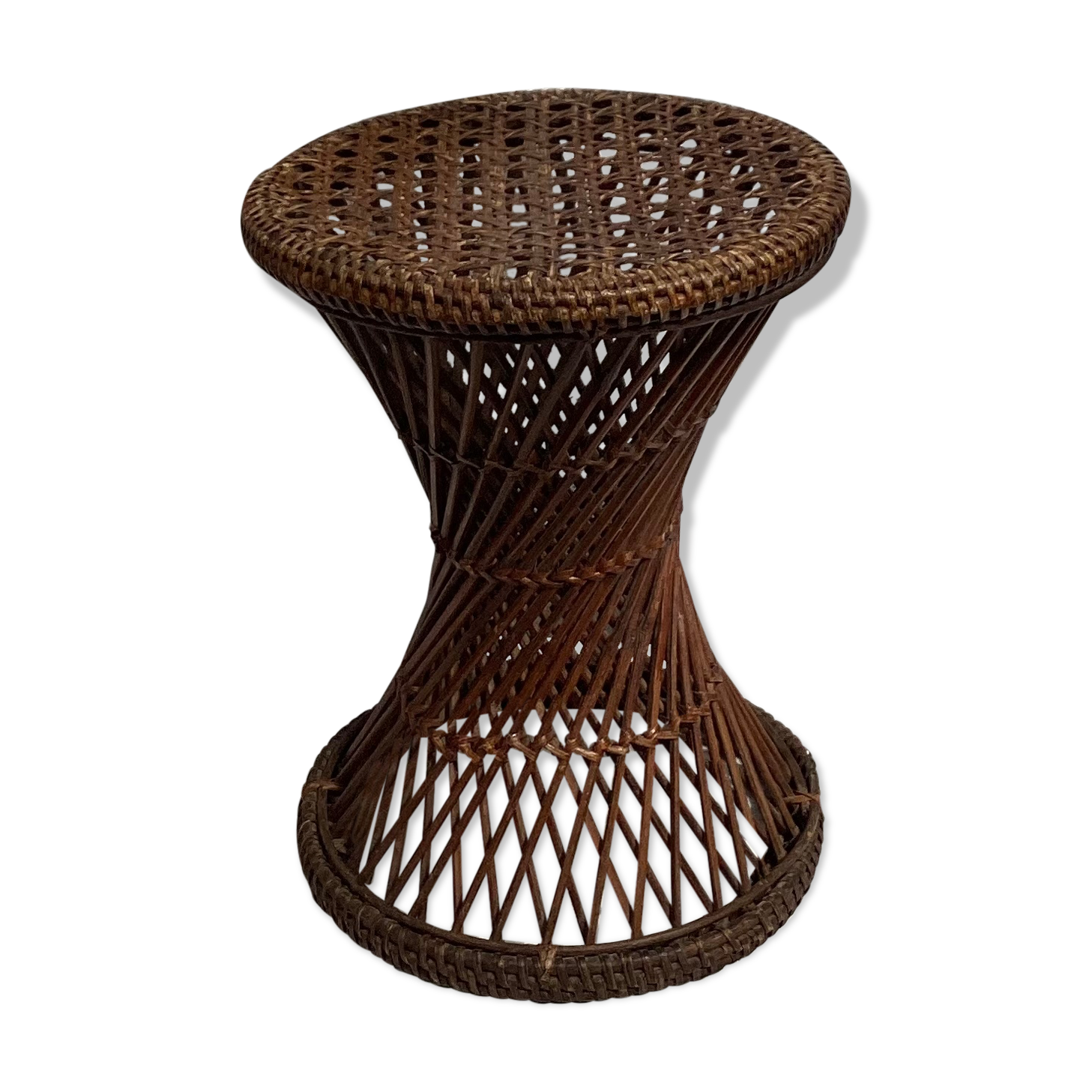 Diabolo stool in braided wicker dimension: height -44cm- D-34,5cm-