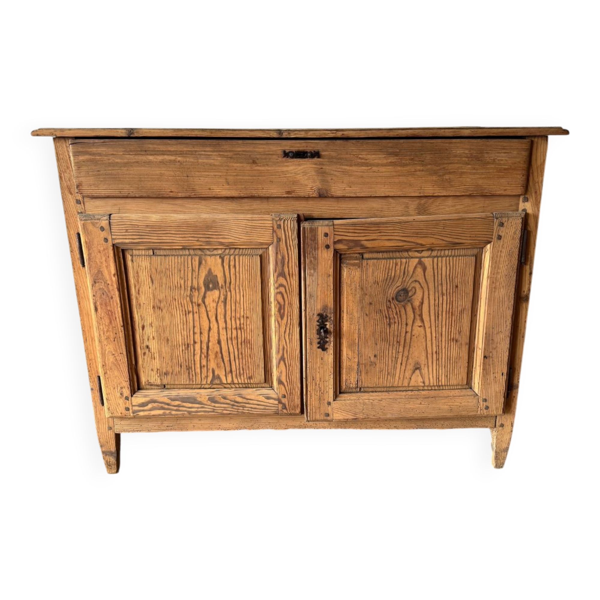 Antique sideboard with 2 doors