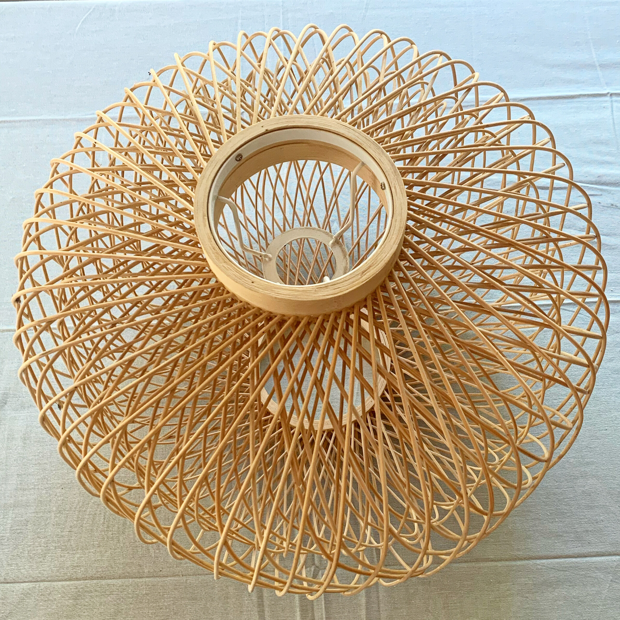 Openwork wicker hanging lamp