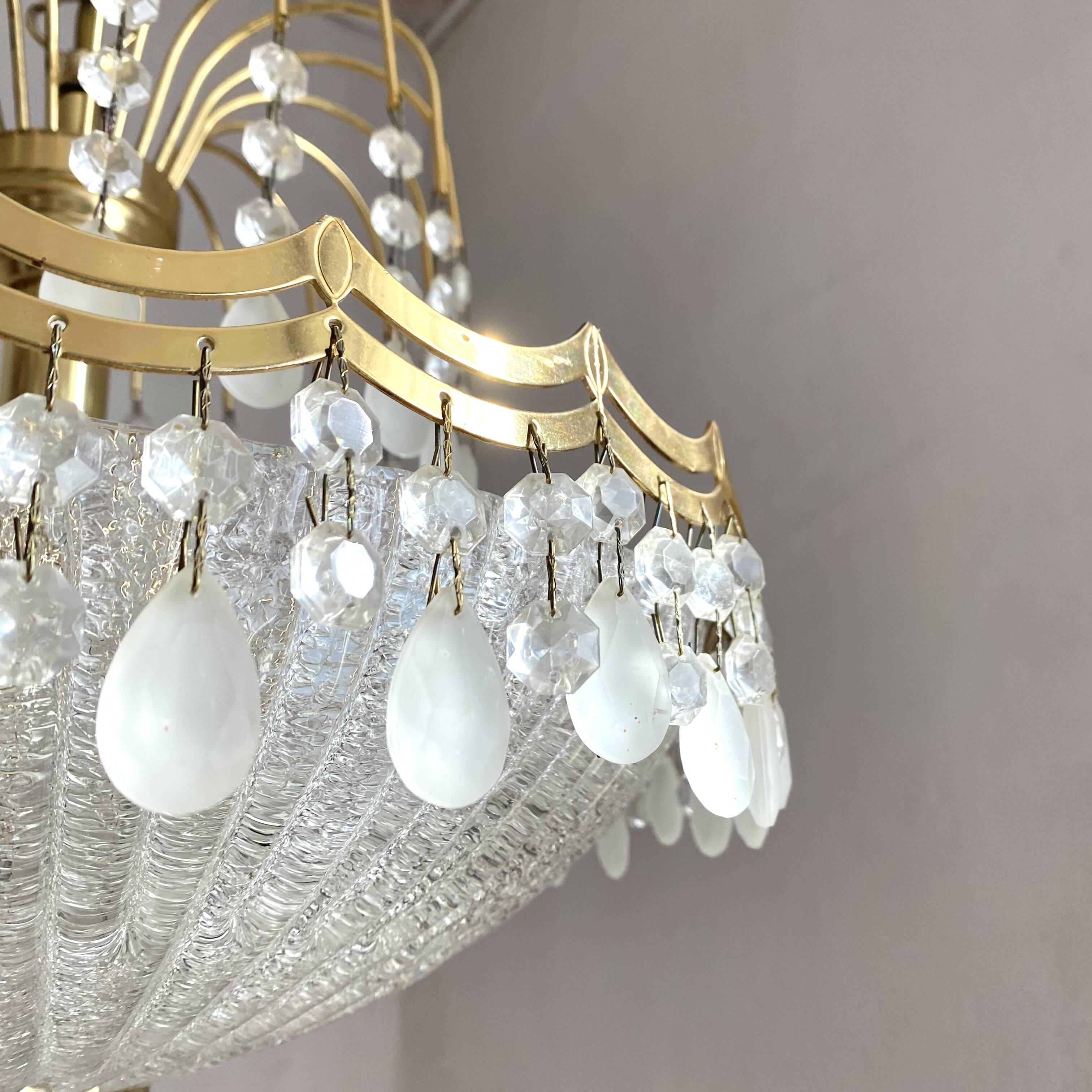 Gold metal basin pendant light with tassels - Italy