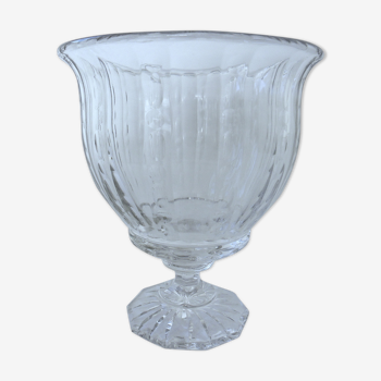 Coupe sur pied en cristal taillé par la maison Baccarat