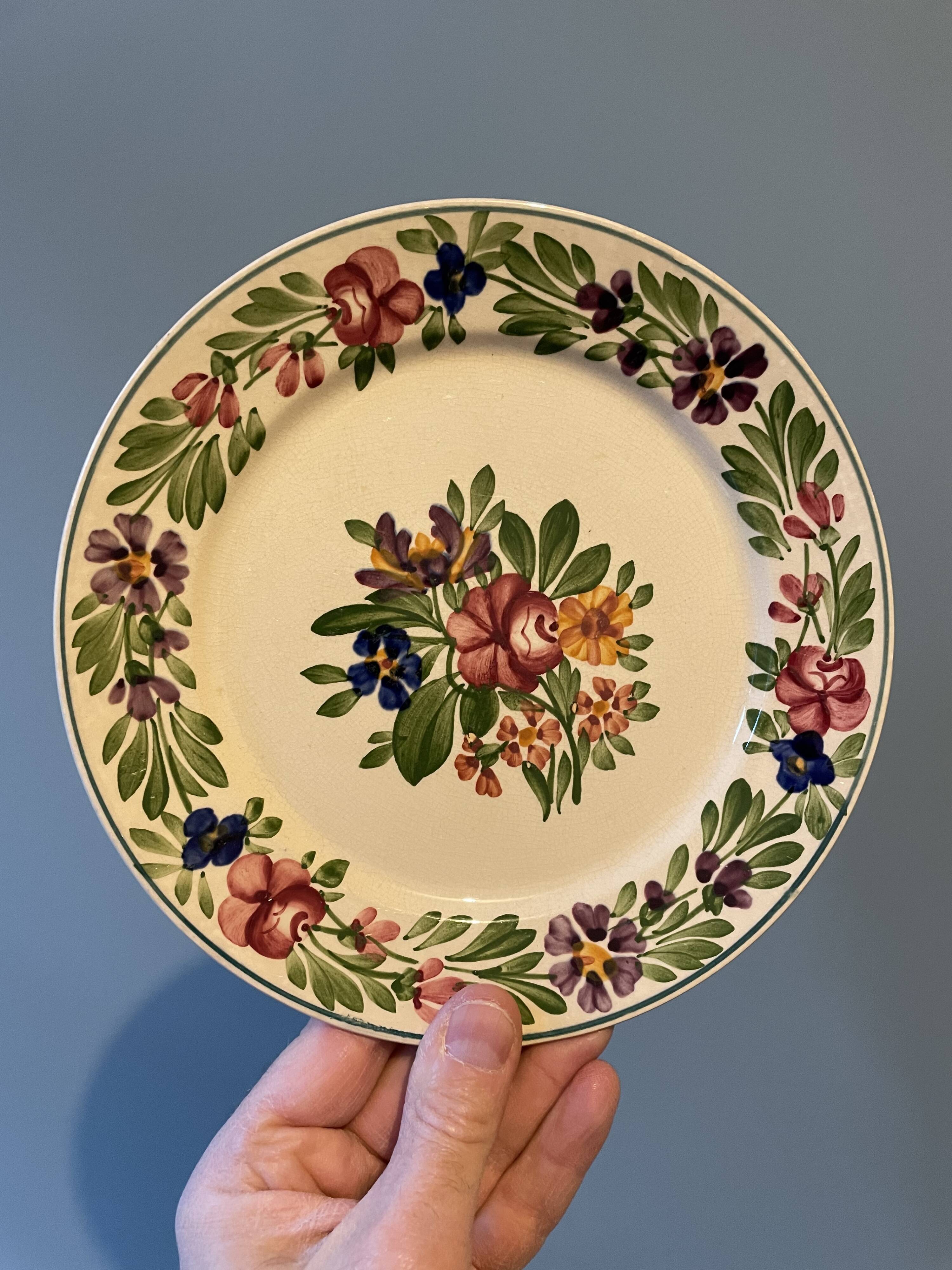 Set of 7 plates in Sarreguemines earthenware, Rusticana model