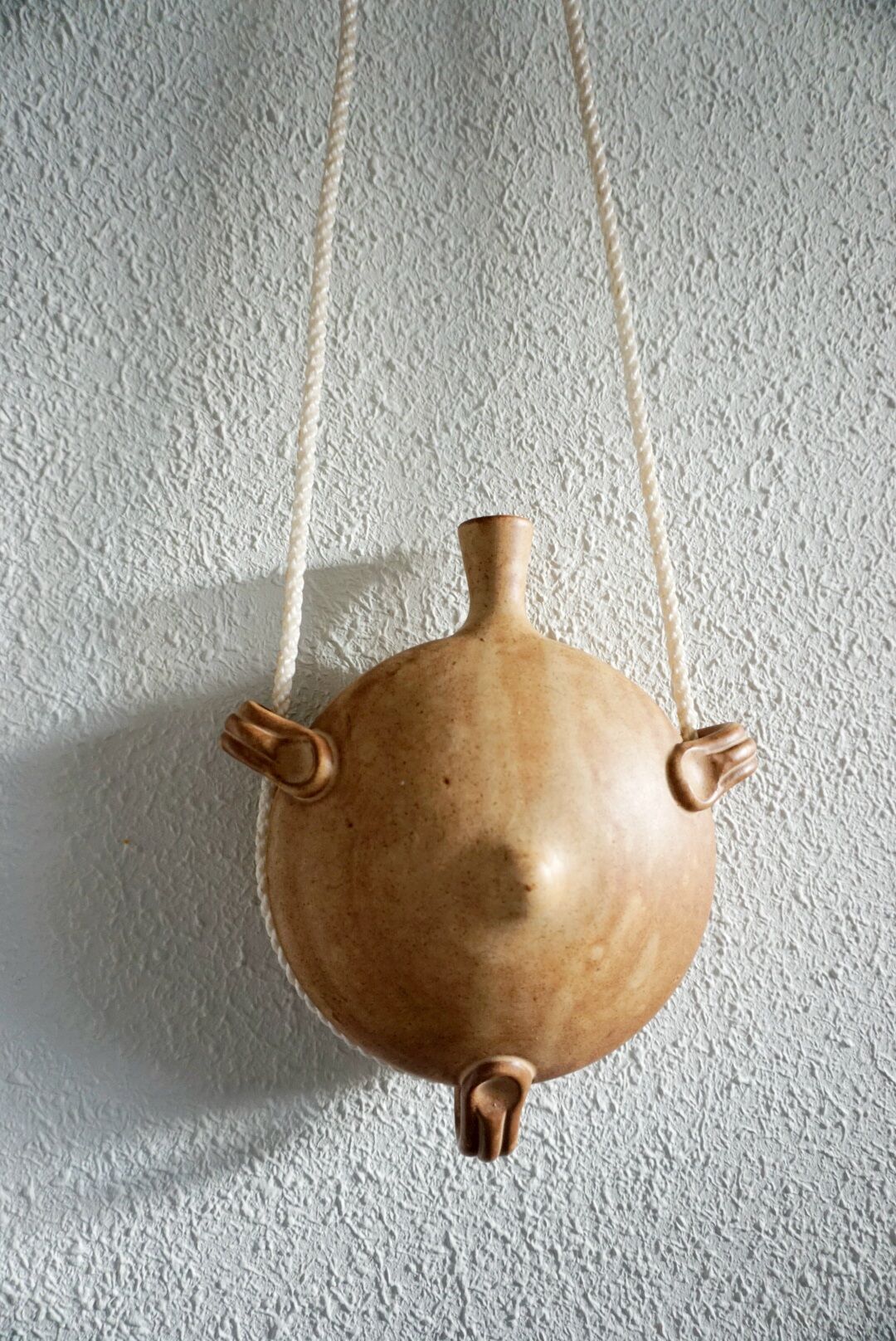 Sandstone toad gourd