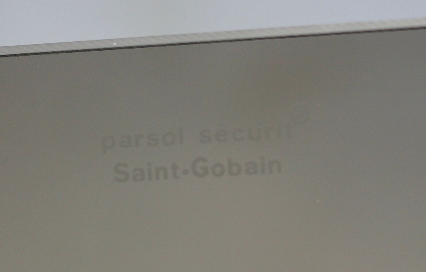 Pare-feu saint-gobain, acier chromé et verre fumé, france, circa 1970