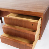 Desk in teak designed by Omann Junior from the 1960s