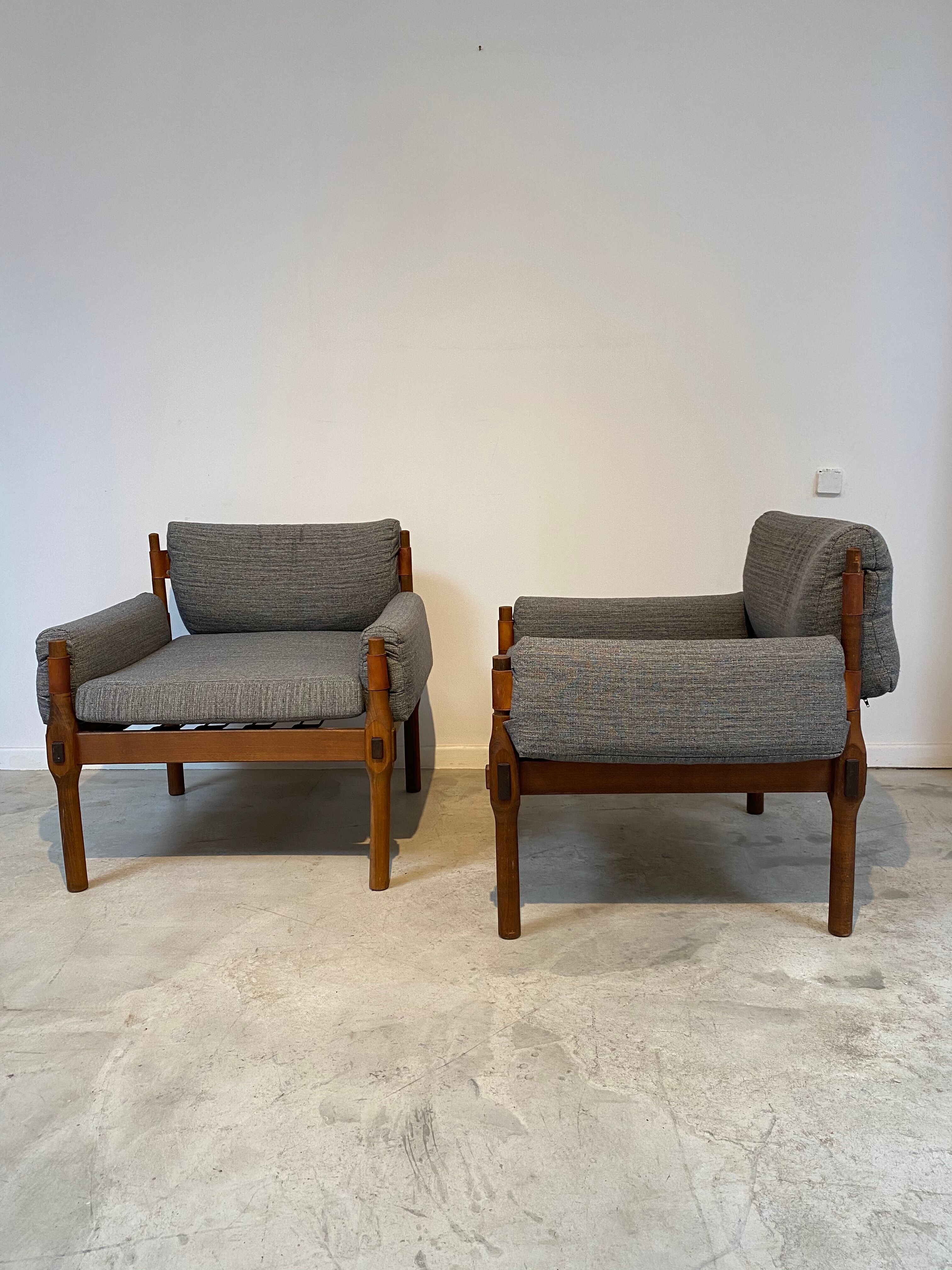 Pair of scandinavian armchairs