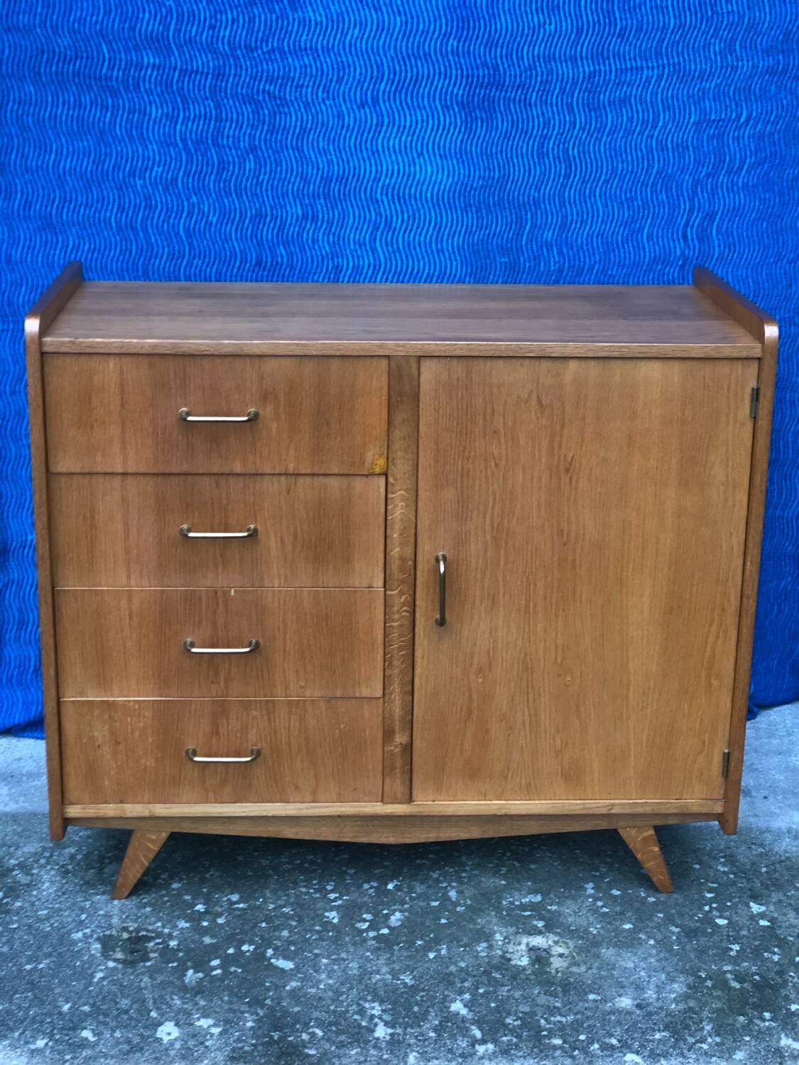 VINTAGE CHEST OF DRAWERS/STORAGE UNIT 1960