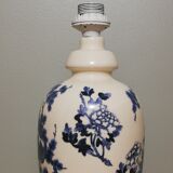 Ceramic lamp with Asian decoration with matching lampshade.