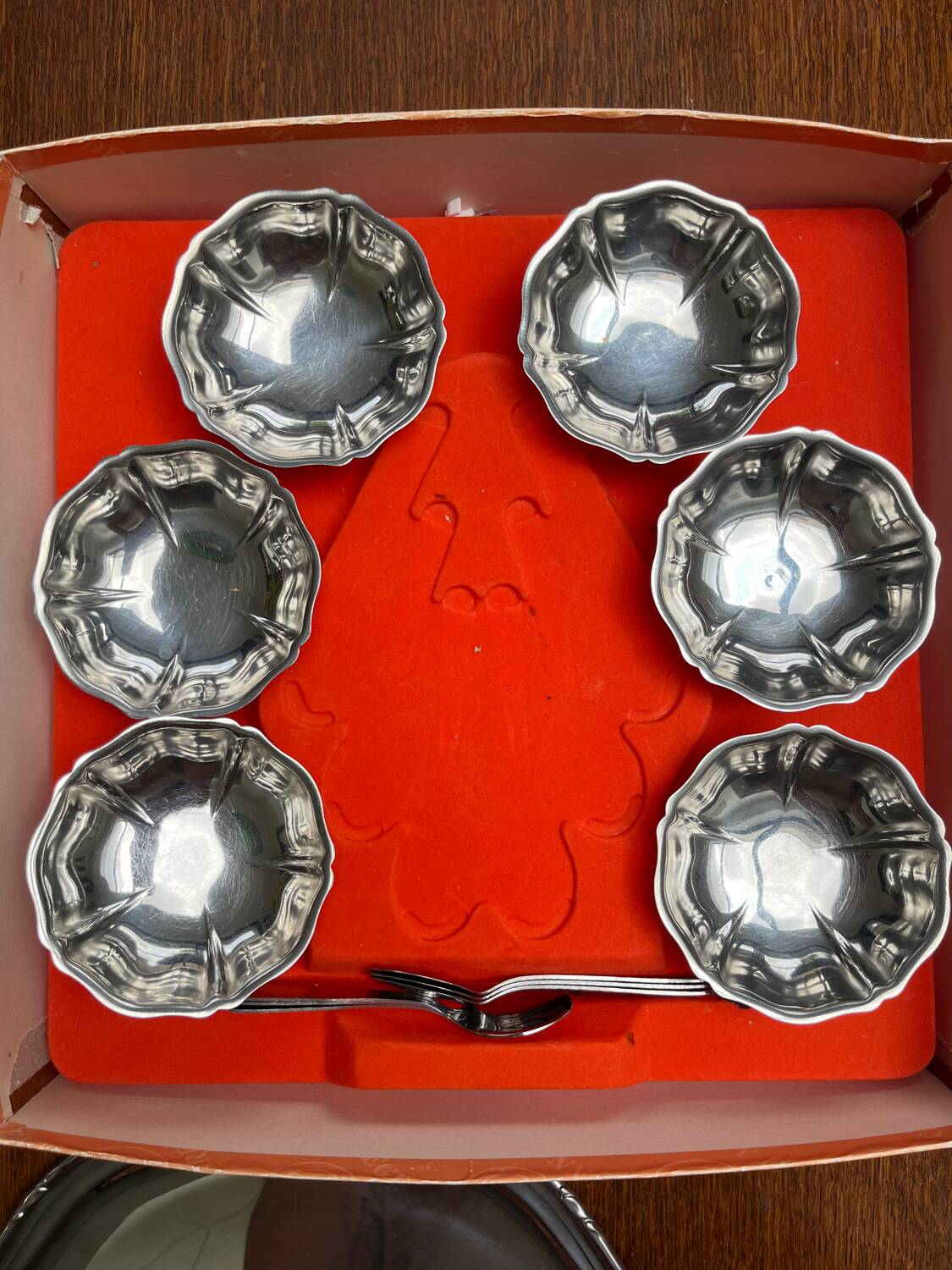 Stainless steel ice cream service