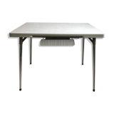 Table en formica grise