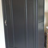 Black parisian wardrobe