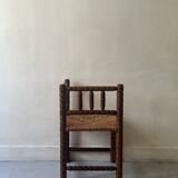 Corner straw chair "fireplace corner" in turned and beaded wood