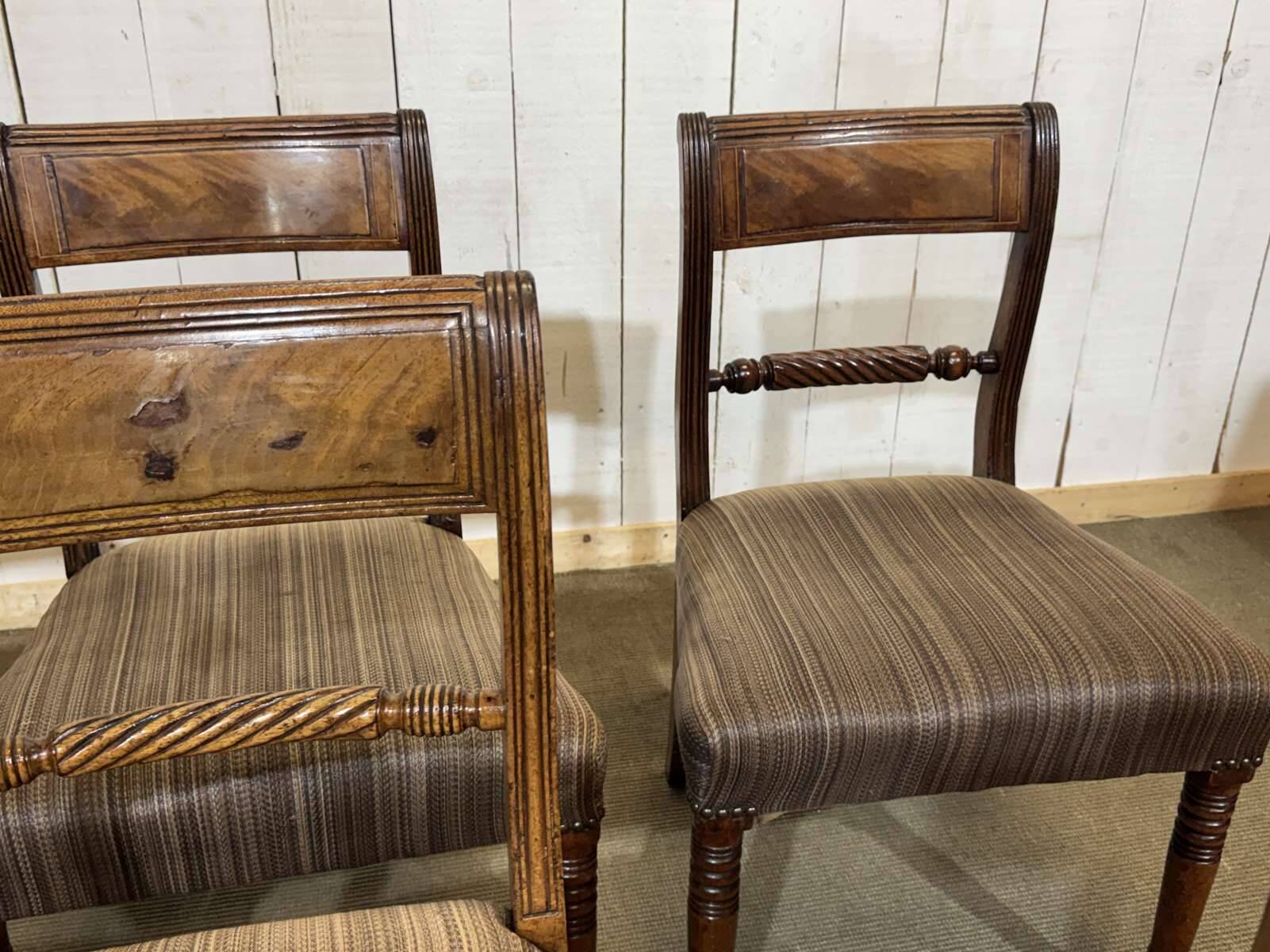 Série de 4 chaises + 2 fauteuils anglais en acajou fin XIXème
