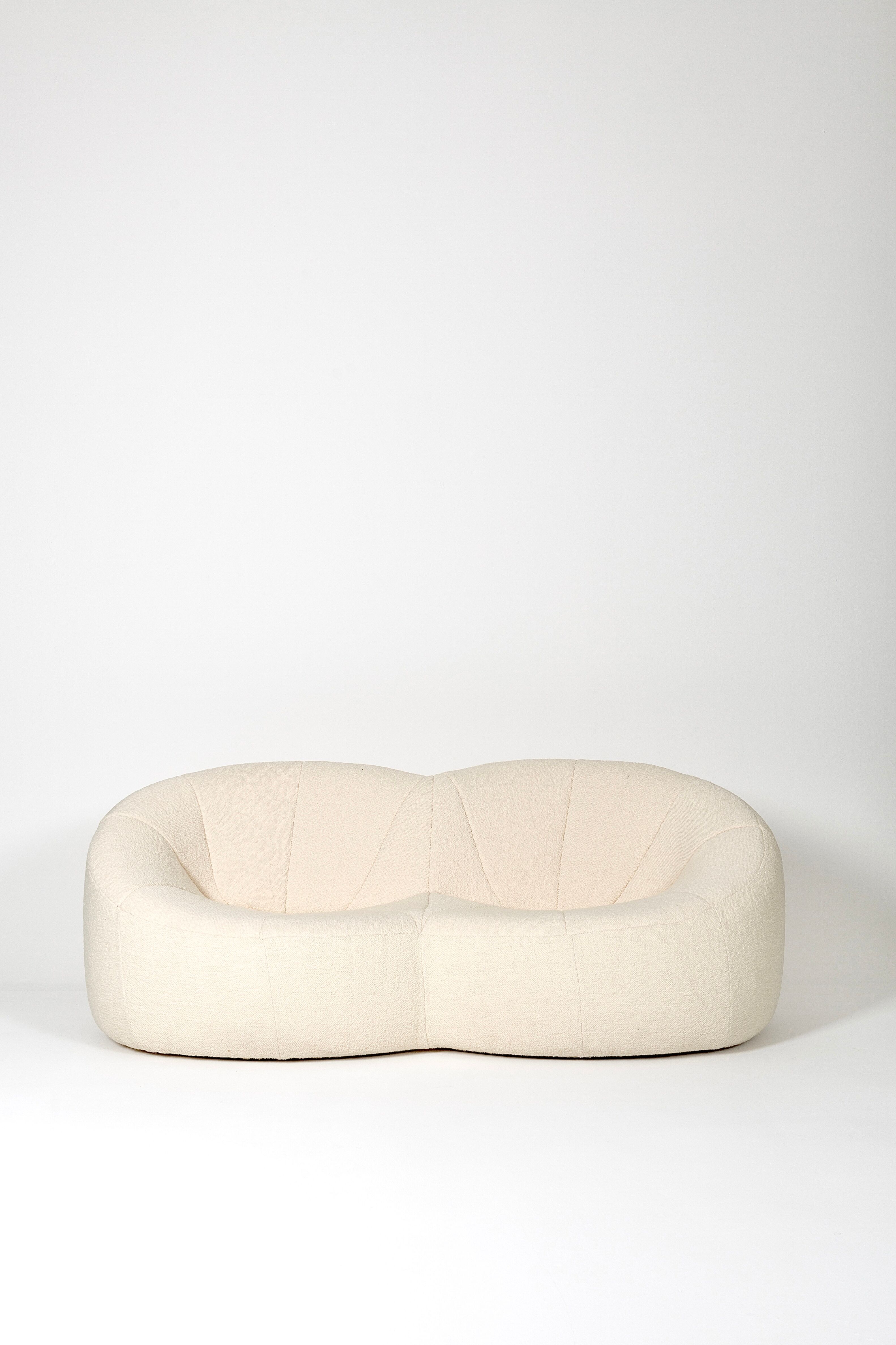 Pumpkin sofa by Pierre Paulin