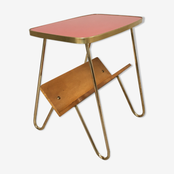 Side table wears 1950s design review