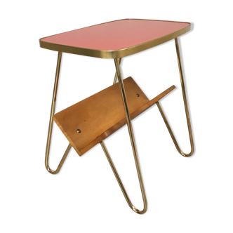 Side table wears 1950s design review