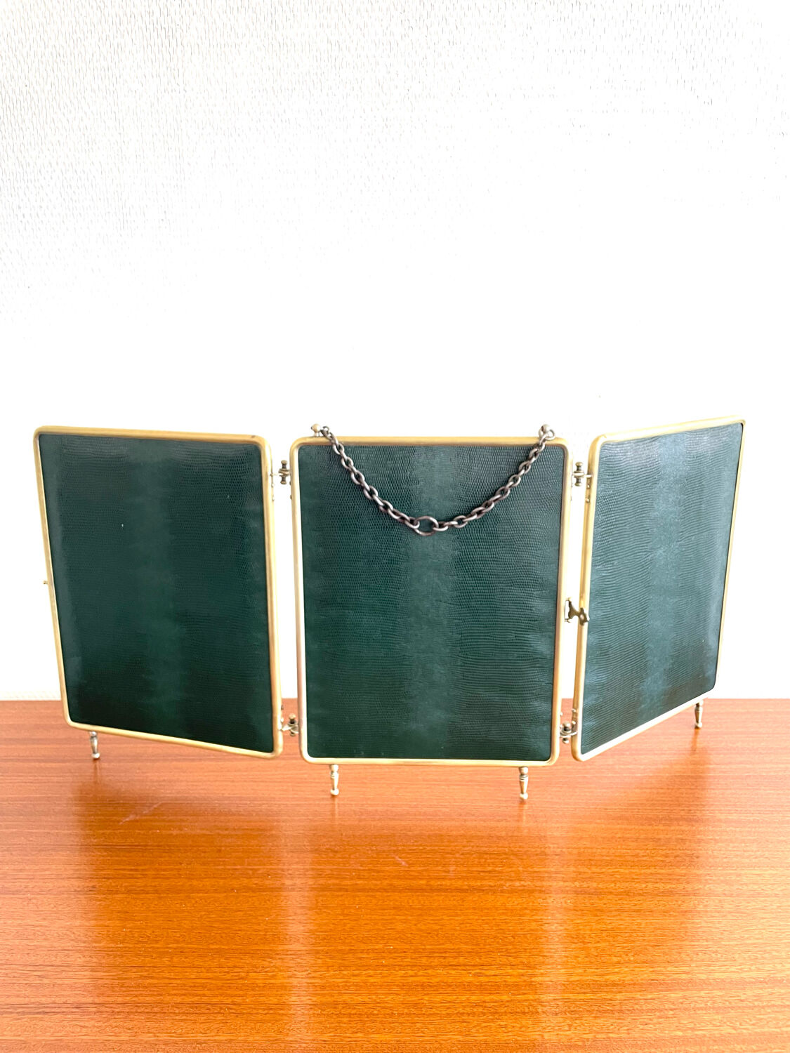 Triptych barber's mirror