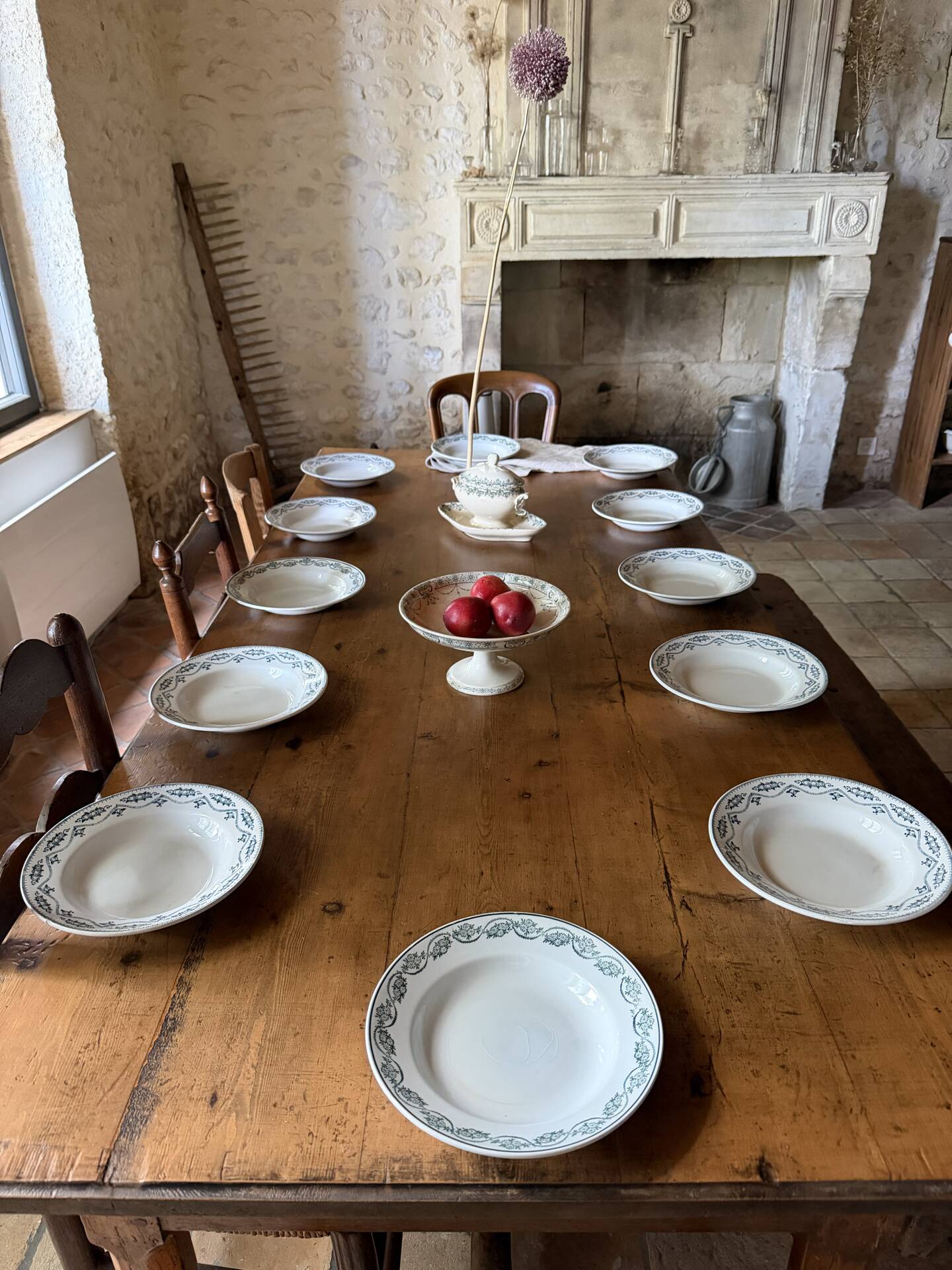 Mismatched deep plates service Saint Amand