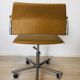 Chaise de bureau moutarde vintage de Kovona, 1986