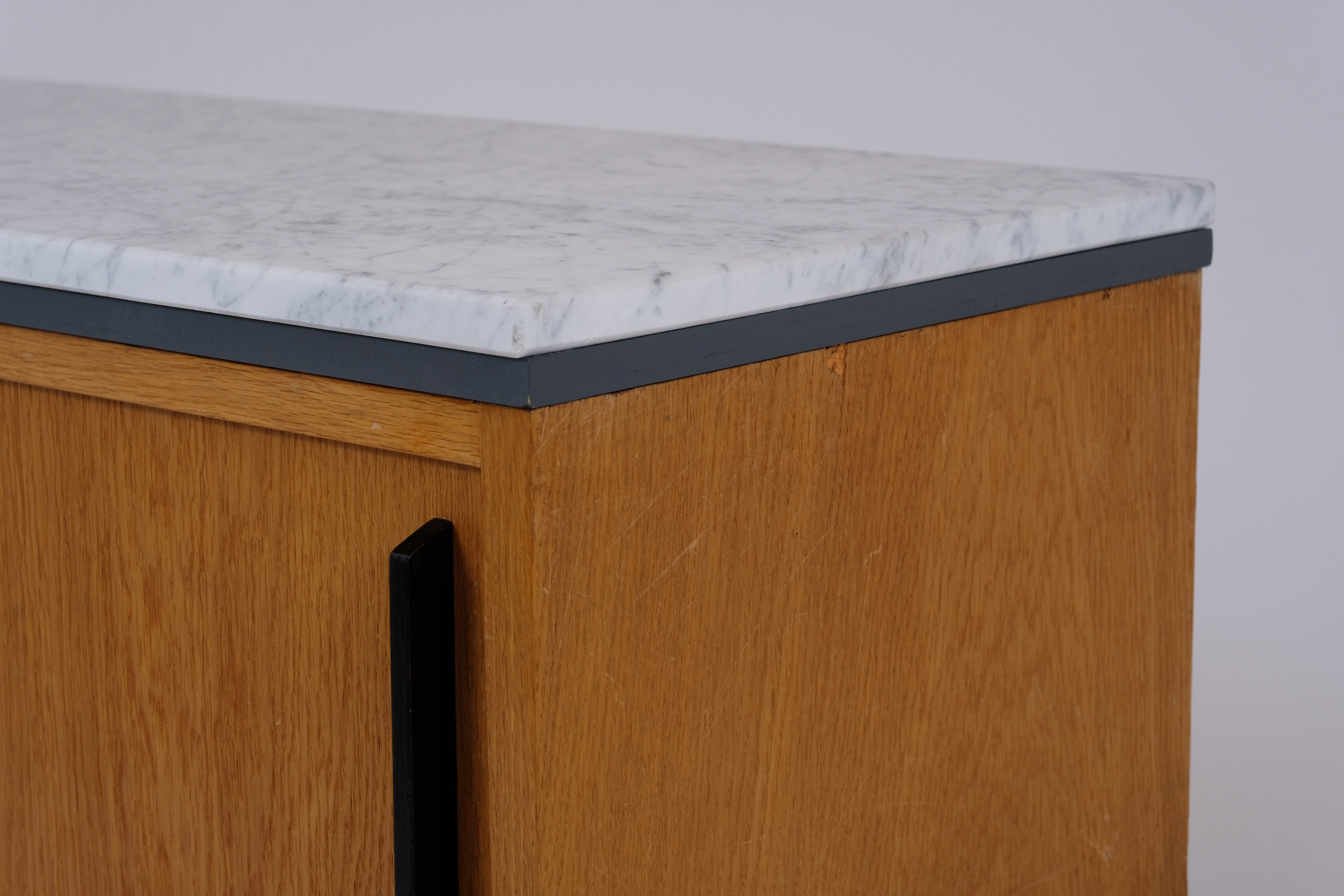 60s oak chest of drawers with marble tray